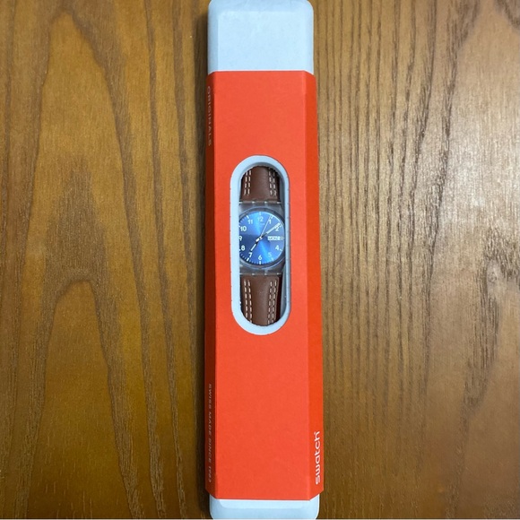 NEW “Swatch” Brand Swiss-Made Water & Shock-Resistant Analog Wrist Watch - Picture 10 of 17